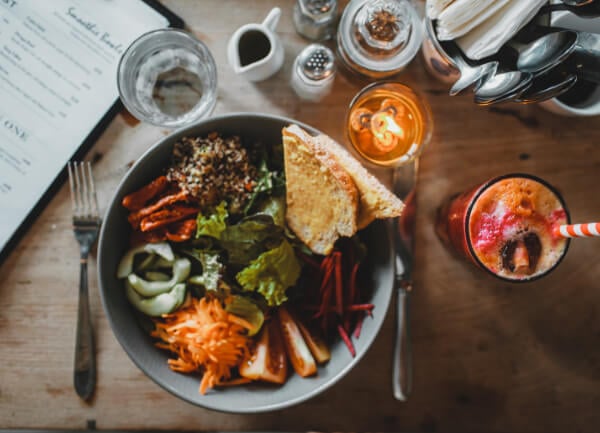 manger au restaurant exces regime